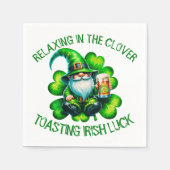 Niedlicher Gnome St Patrick's Day mit Bier | Serviette (Vorderseite)