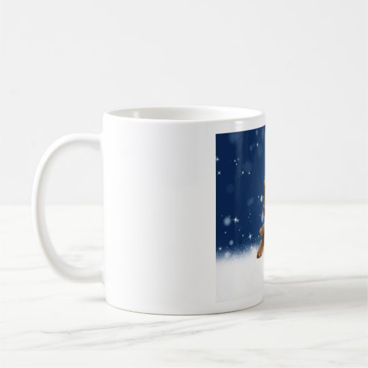 Niedlicher Golden Retriever Hund sitzt in Schneest Kaffeetasse (Links)
