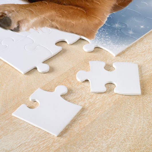 Niedlicher Golden Retriever Hund sitzt in Schneest Puzzle (Seite)