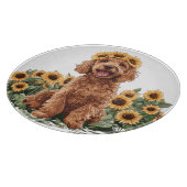 Niedlicher Goldendoodle-Hund mit einer Sonnenblume Schneidebrett (Ecke)