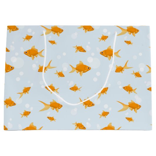 Niedlicher Goldfisch im Wasser schwimmen Große Geschenktüte (Vorderseite)
