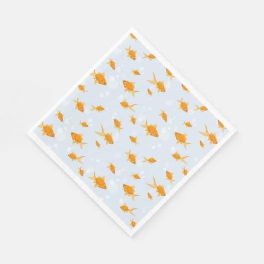 Niedlicher Goldfisch im Wasser schwimmen Serviette (Ecke)