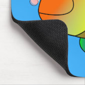 Niedlicher Goldfish auf See, hellblau Mousepad (Ecke)