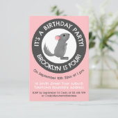 Niedlicher grauer Chinchilla personalisierter Cart Einladung (Stehend Vorderseite)