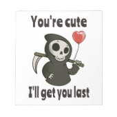 Niedlicher grimmiger Sensenmann mit romantischem H Notizblock (Vorderseite)