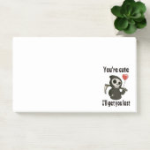 Niedlicher grimmiger Sensenmann mit romantischem H Post-it Klebezettel (Büro)