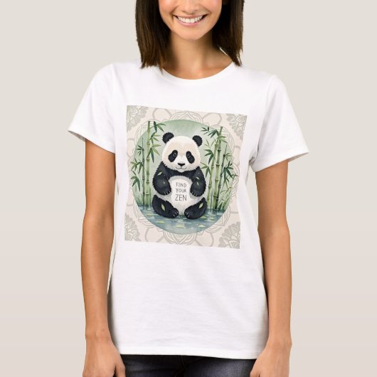 Niedlicher großer Chubby-Panda in einer Lotus-Pose T-Shirt (Vorderseite)