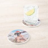 Niedlicher Großer Däne Hund sitzend im Schneehuhhu Sandstein Untersetzer (Seite)