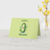 Niedlicher Grüner Cartoon Pickle Geburtstag Karte (Gelbe Blume)