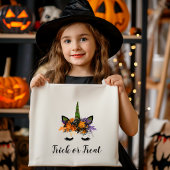 Niedlicher, grüner Einhorn Halloween Trick oder Tr Tragetasche