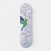 Niedlicher grüner Hummingbird Cherry Blossom Name Skateboard (Vorne)