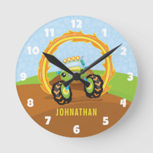 Niedlicher grüner Monster Truck Personalisiert Runde Wanduhr