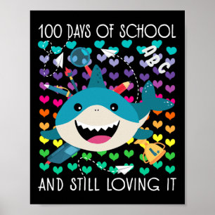 Niedlicher Hai 100 Tage der Schule und immer noch Poster