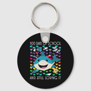 Niedlicher Hai 100 Tage der Schule und immer noch  Schlüsselanhänger