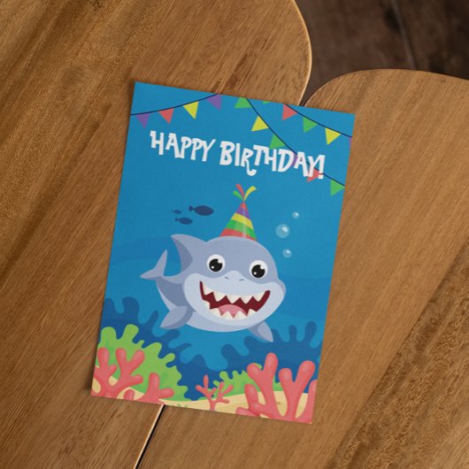 Niedlicher Hai zum Geburtstag unter Wasser Einladung