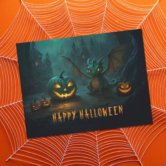 Niedlicher Halloween-Drache mit Beängstigenden Pum Postkarte