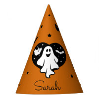 Niedlicher Halloween-Geist mit Herz und Gesicht