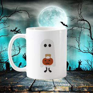Niedlicher Halloween-Geist mit Pumpkin-Trick oder  Kaffeetasse