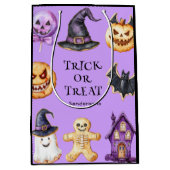 Niedlicher Halloween-Trick oder Lila Geschenktasch Mittlere Geschenktüte (Vorderseite)