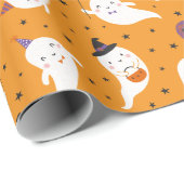 Niedlicher Halloween Trick oder Treat Ghosts Geschenkpapier (Rolleneckpunkt)