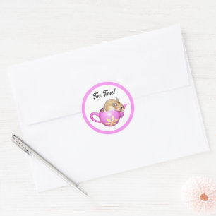 Niedlicher Hamster in rosa Teekanne mit Daisy-Foto Runder Aufkleber