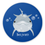 Niedlicher Happy-Kawaii-Delphin-Cartoon Keramikknauf (Vorderseite)