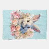 Niedlicher Hase mit Rosenkranz Geschirrtuch (Horizontal)
