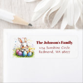 Niedlicher Hasen mit farbigen Eieradressen (Insitu)