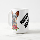 Niedlicher Heeler Welpe mit Schmetterling und Blum Kaffeetasse (Vorderseite Links)