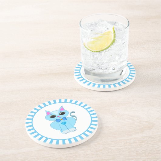 Niedlicher, hellblauer Katzenjacke Cartoon & Roche Getränkeuntersetzer (Seite)