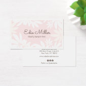 Niedlicher, hellrosa, floraler Schriftart (Schreibtisch)