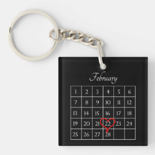 Niedlicher Hochzeitstag Personalisierter Kalender Schlüsselanhänger