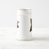 Niedlicher hoffnungsvoller Schwarzkicherling-Songb Bierglas (Mittel)