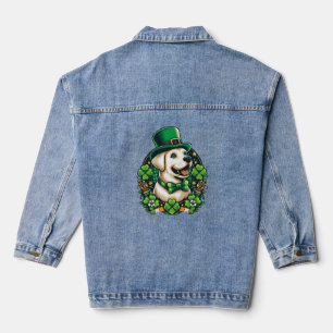 Niedlicher Hund am Sankt Patrick Jeansjacke