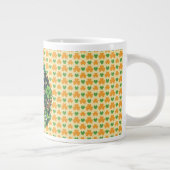 Niedlicher Hund am Sankt Patrick Jumbo-Tasse (Rechts)