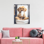 Niedlicher Hund Checks Telefon in der Toilette Leinwanddruck (Insitu (Wohnzimmer))