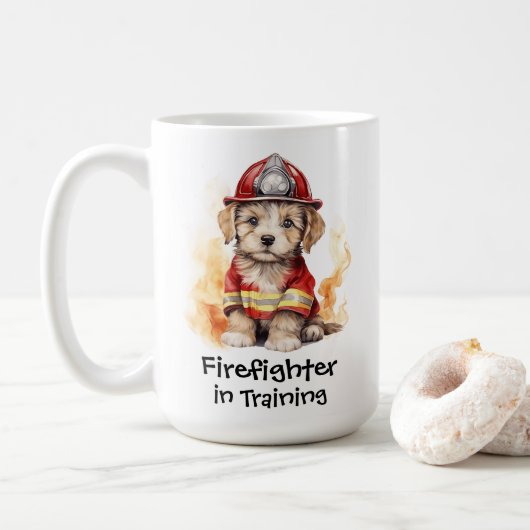 Niedlicher Hund Fireman Anzug Feuerwehrmann in der Kaffeetasse (Mit Donut)