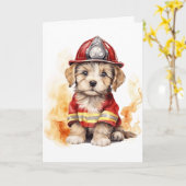 Niedlicher Hund Fireman Anzug Feuerwehrmann in der Karte (Gelbe Blume)