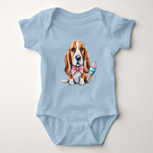 Niedlicher Hund isst Eis Baby Strampler