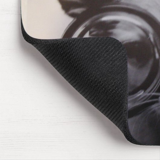 Niedlicher Hund mit Gläsern Mousepad (Ecke)