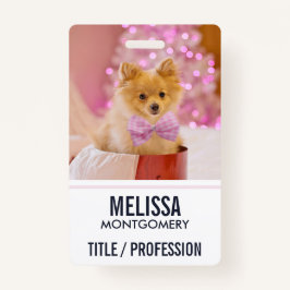 Niedlicher Hund mit Pink Bow Weihnachtsfoto Ausweis