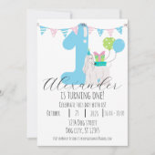 Niedlicher Hund neben blauer Nummer eins Erster Ge Einladung (Vorderseite)
