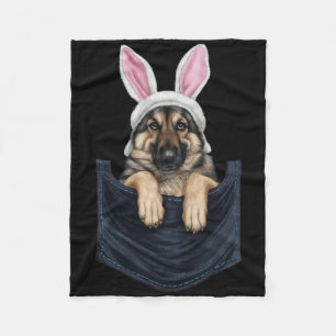Niedlicher Hundehund in Pocket Easte Fleecedecke