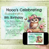 Niedlicher Hut, der auf einem Protokoll sitzt Einladung