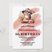 Niedlicher Hut, der eine Schüssel auf einem Log-Be Einladung (Vorderseite)