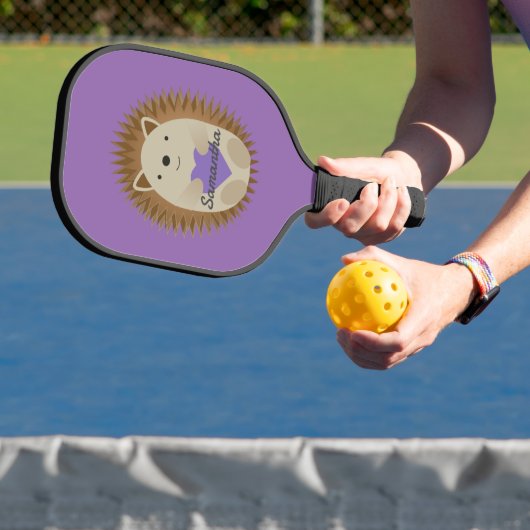 Niedlicher Igel Holidning a Lila Heart Pickleball Schläger (InSitu)