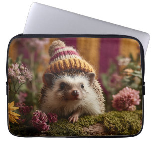 Niedlicher Igel mit einem Strick gestreift Winterh Laptopschutzhülle