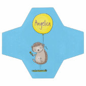 Niedlicher Igel und Muster des Cartoon in Ballon Fußball (Flach)