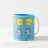 Niedlicher Igel und Muster des Cartoon in Ballon Zweifarbige Tasse (VorderseiteRechts)