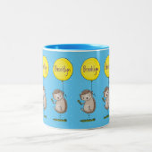 Niedlicher Igel und Muster des Cartoon in Ballon Zweifarbige Tasse (Mittel)